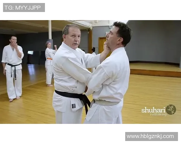 深入分析上海街舞队包夹战术的独特魅力与实战应用